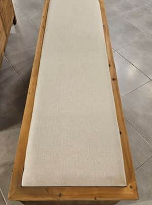 ספסל ישיבה מרופד דגם CARLES בשילוב עץ עם תא אחסון -120 ס''מ