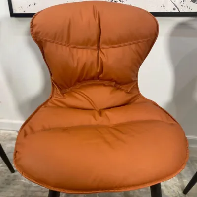 כסא אוכל מעוצב דגם DAN דמוי עור