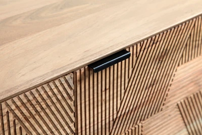 שידה מעוצבת דגם NAPAL עץ מנגו 3 דלתות - 130 סמ