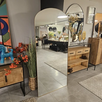 מראה מעוצבת דגם LUXURY קשת רחבה מסגרת מתכת זהב