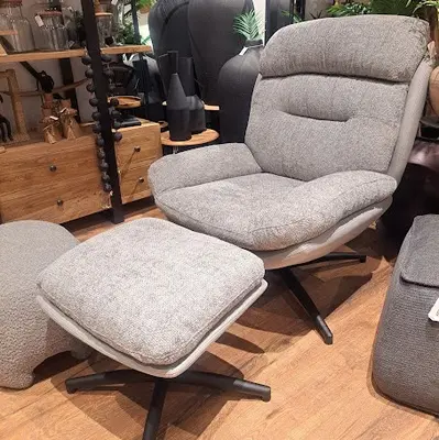 כורסא והדום מעוצבים דגם KLASEN אפור