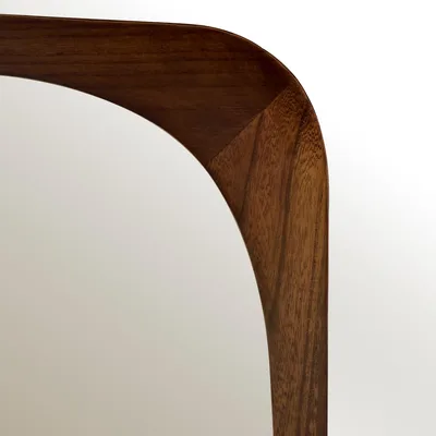 מראה מעוצבת דגם BOLD - עץ אגוז