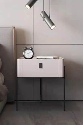 שידת צד מעוצבת דגם MALIBU גוון בז' בשילוב 3 רגלי מתכת שחורים