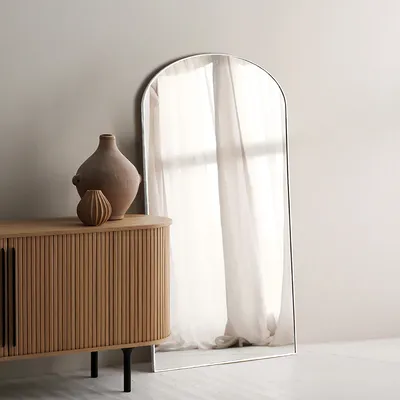 מראה מעוצבת דגם LUXURY קשת רחבה מסגרת מתכת -לבן