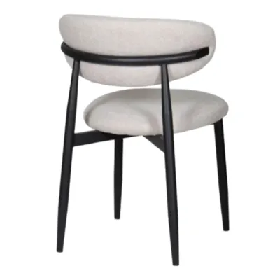 כסא אוכל מעוצב דגם LEE בד אריג גוון בז' בשילוב רגל שחורה