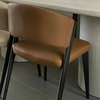 כסא אוכל מעוצב דגם CALI דמוי עור קאמל